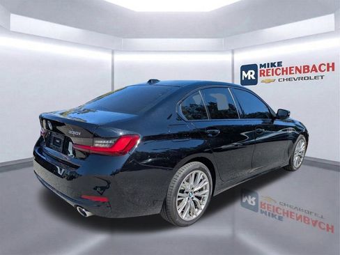 Used 2023 BMW 330i Sedan w/ Convenience Package RWD image 4