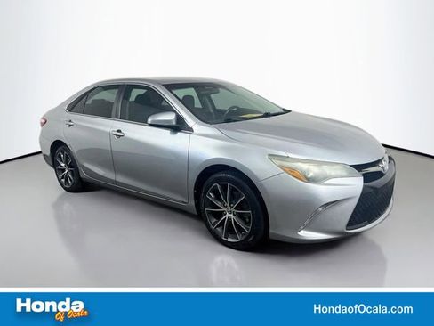 Used 2015 Toyota Camry XSE FWD image 1