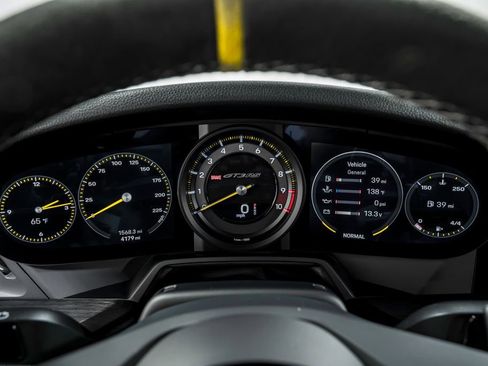 Used 2025 Porsche 911 GT3 RS image 15