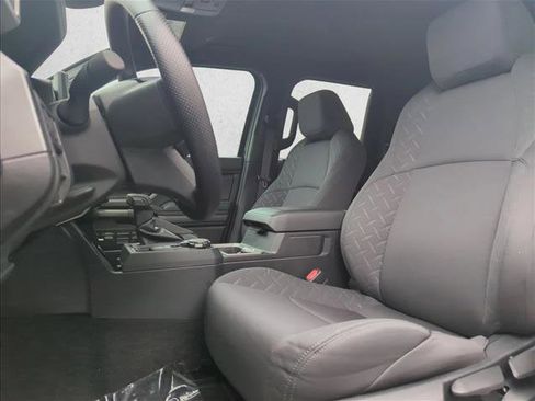 Certified 2025 Toyota Tacoma SR5 image 22