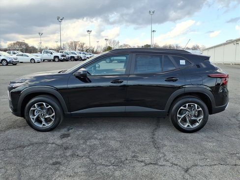 New 2026 Chevrolet Trax LT w/ Driver Confidence Package image 6