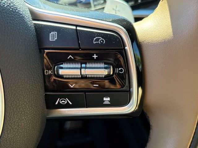 Used 2025 Kia Sorento SX Prestige w/ Olive Brown Leather Package AWD/4WD image 19