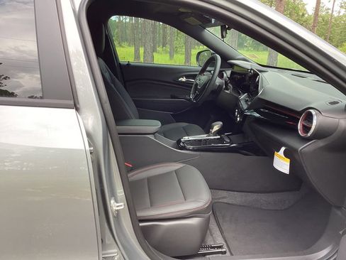 New 2026 Chevrolet Trax RS w/ Driver Confidence Package FWD image 26