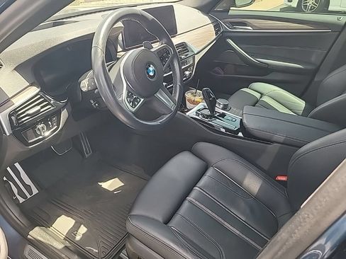Used 2023 BMW 540i w/ M Sport Package RWD image 7