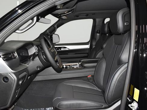 New 2026 Jeep Grand Wagoneer Limited w/ Premium Group II AWD/4WD image 10