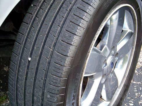 Used 2009 Ford Escape Limited image 25