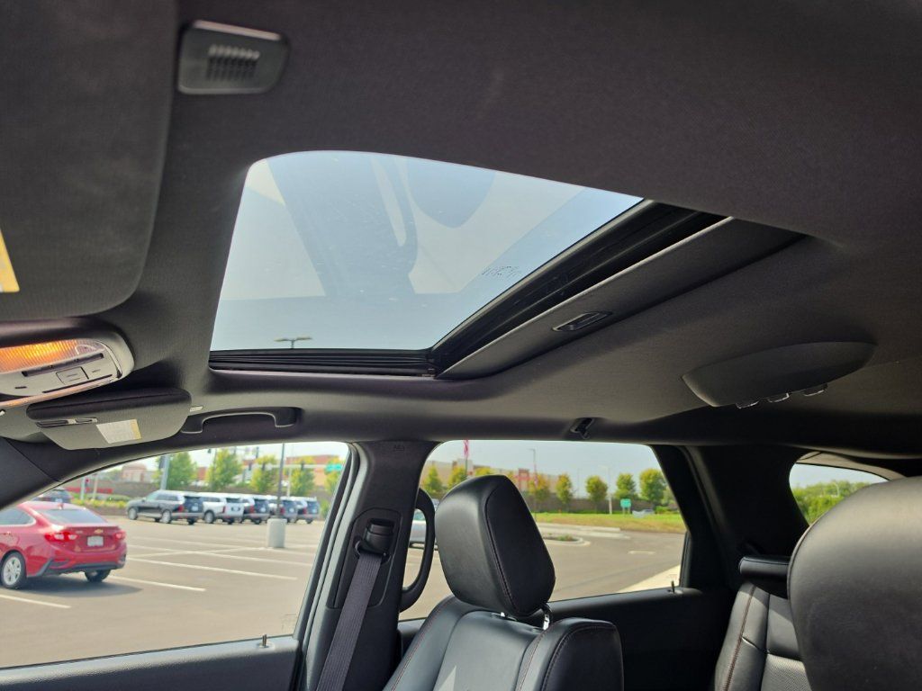 Used 2025 Dodge Durango R/T AWD/4WD image 11