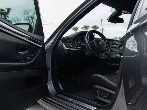 Used 2013 BMW M5 RWD image 16
