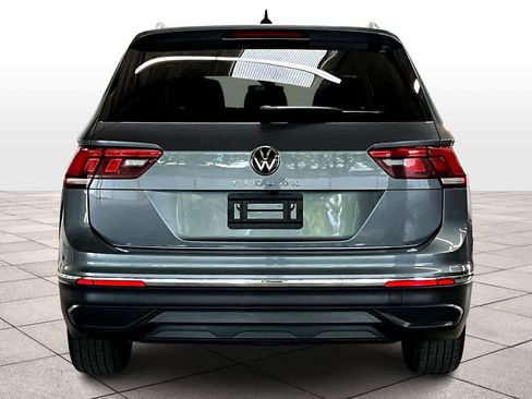 Used 2022 Volkswagen Tiguan SE image 7