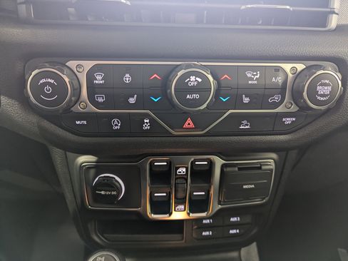 New 2026 Jeep Gladiator Sport image 18