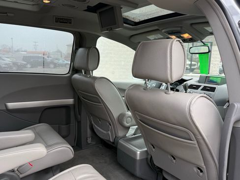 Used 2009 Nissan Quest SE w/ Seat Pkg image 34
