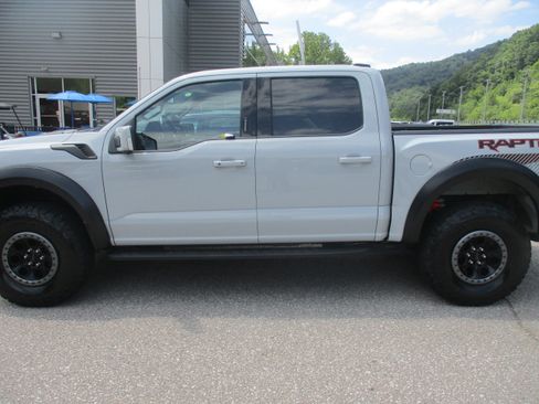 Certified 2024 Ford F150 Raptor AWD/4WD image 7