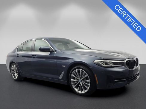 Certified 2023 BMW 530e w/ Premium Package RWD image 1