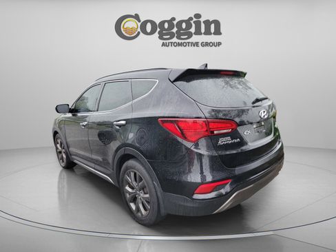 Used 2018 Hyundai Santa Fe Sport 2.0T FWD image 2