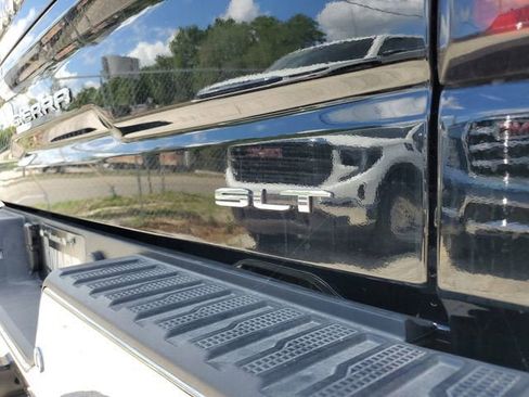 New 2026 GMC Sierra 1500 SLT w/ SLT Premium Plus Package AWD/4WD image 9