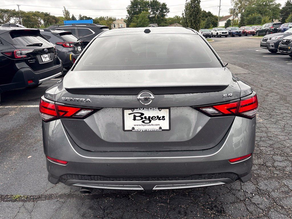 Used 2023 Nissan Sentra SR w/ Electronics Package FWD image 4