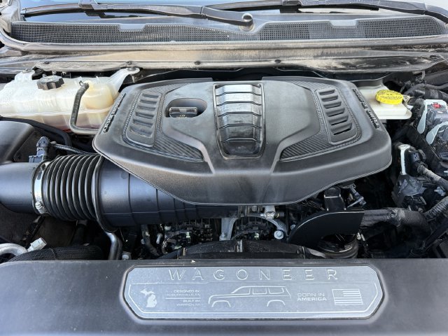 Used 2023 Jeep Wagoneer L Series II AWD/4WD image 35
