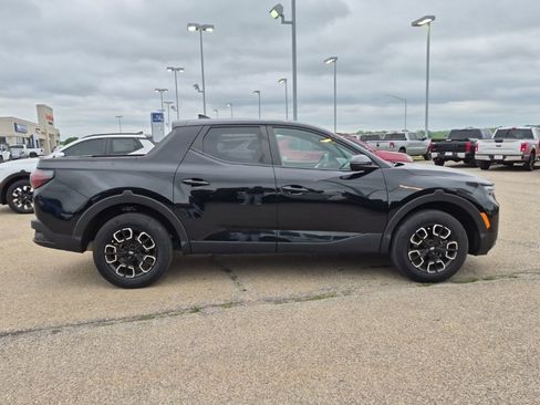 Used 2024 Hyundai Santa Cruz SEL FWD image 3