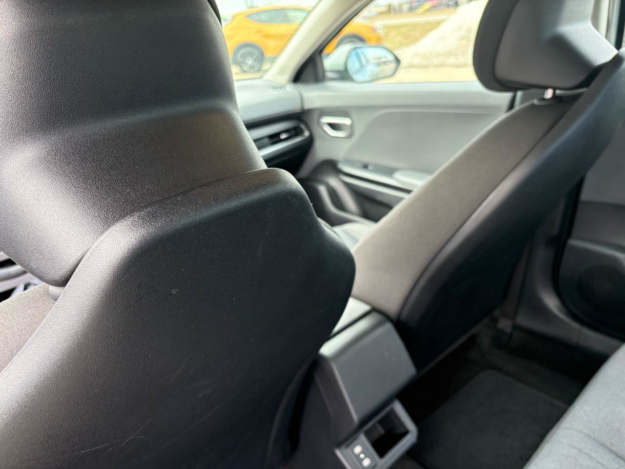 Used 2025 Kia K4 FWD image 33