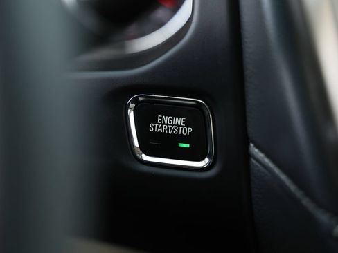 Used 2023 GMC Acadia Denali w/ Denali Technology Package FWD image 40