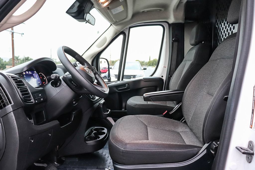 Used 2025 RAM ProMaster 2500 w/ U-Haul Equipment Group FWD image 21