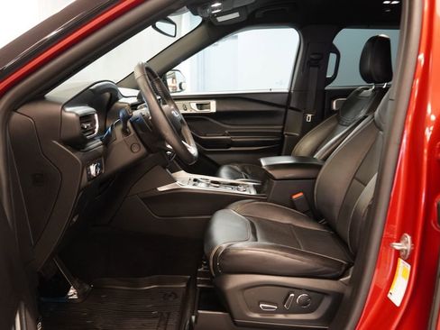 Used 2020 Ford Explorer ST AWD/4WD image 4