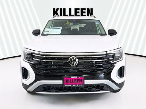 New 2026 Volkswagen Atlas Peak Edition AWD/4WD image 2