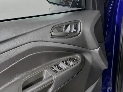 Used 2014 Ford Escape S image 17