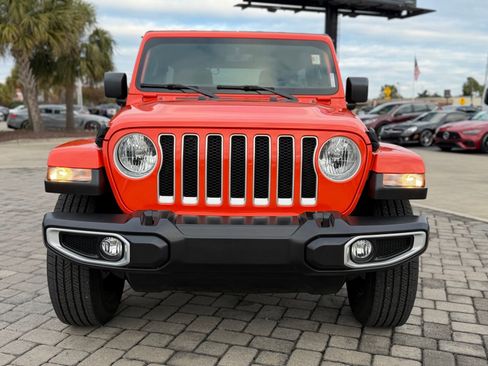 Used 2023 Jeep Wrangler Sahara image 6