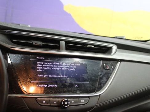 Used 2022 Buick Encore GX Select FWD image 19