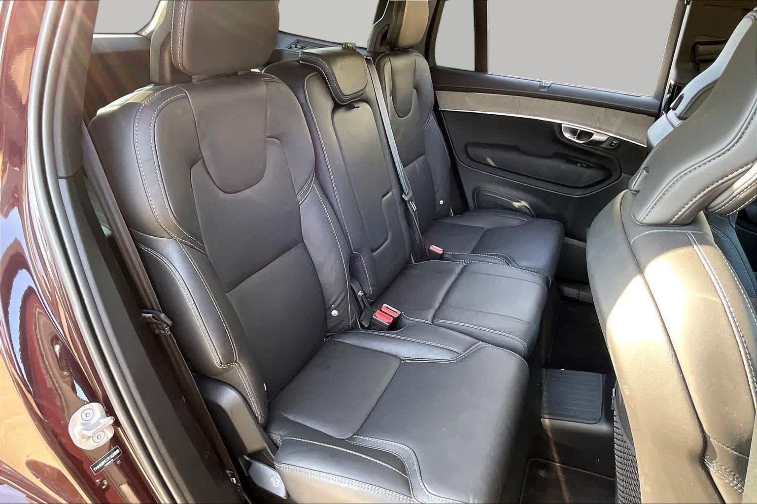 Used 2025 Volvo XC90 T8 Ultra w/ Protection Package Premier AWD/4WD image 20