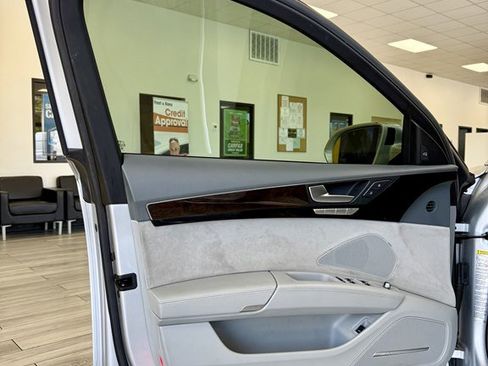 Used 2013 Audi A8 L 4.0T AWD/4WD image 15