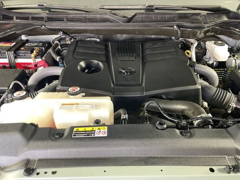 Used 2024 Toyota Tundra SR5 image 10