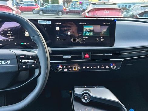 New 2025 Kia EV6 Light image 18