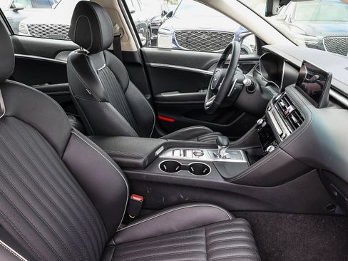 Used 2026 Genesis G70 2.5T Prestige RWD image 19