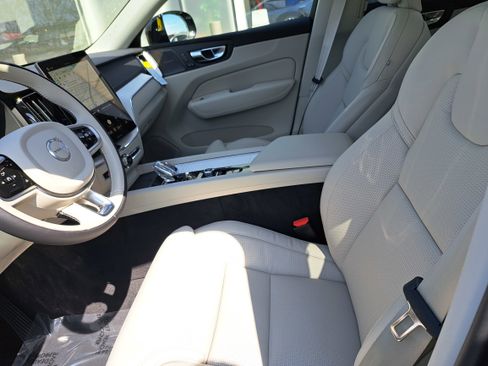 New 2026 Volvo XC60 B5 Ultra w/ Protection Package Premier AWD/4WD image 6