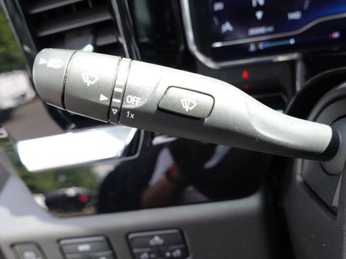 Used 2024 Chevrolet Silverado 1500 LT AWD/4WD image 52