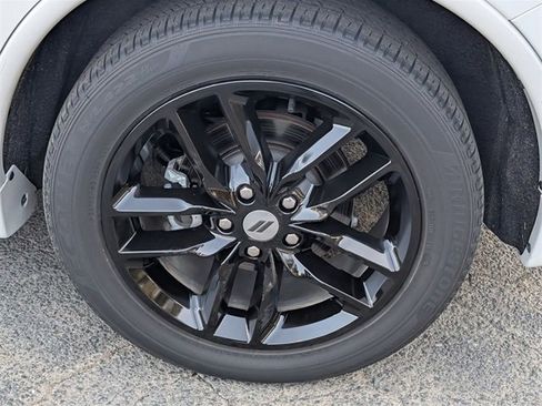 Certified 2024 Dodge Durango R/T image 8