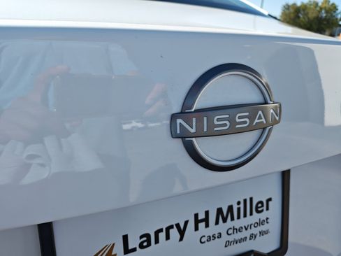 Used 2024 Nissan Sentra SV FWD image 16