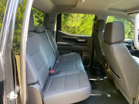 Used 2025 Chevrolet Silverado 1500 RST AWD/4WD image 34