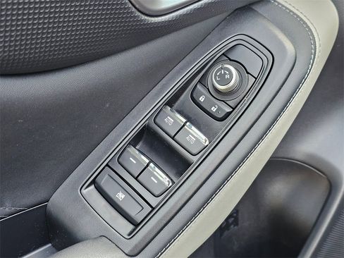 Used 2023 Subaru Forester Limited image 23