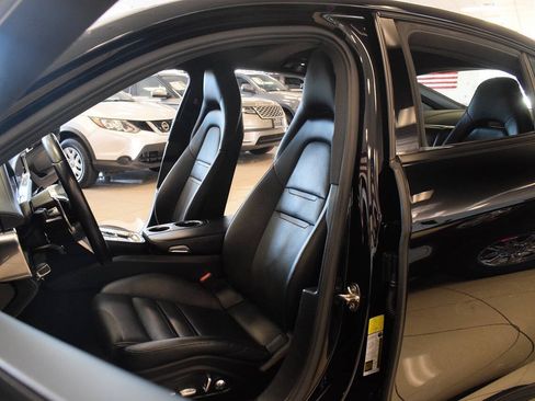Used 2018 Porsche Panamera 4 AWD/4WD image 65