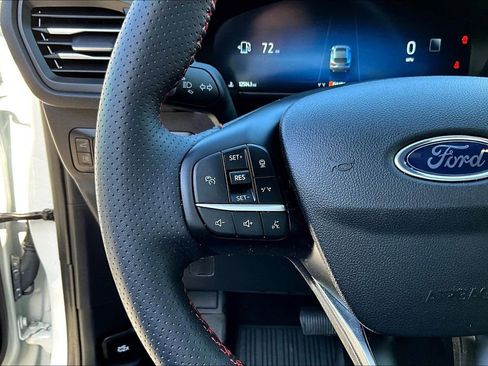 Used 2025 Ford Escape ST-Line Elite w/ Premium Technology Package image 13