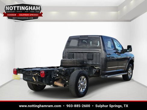 Used 2023 RAM 3500 Limited AWD/4WD image 4