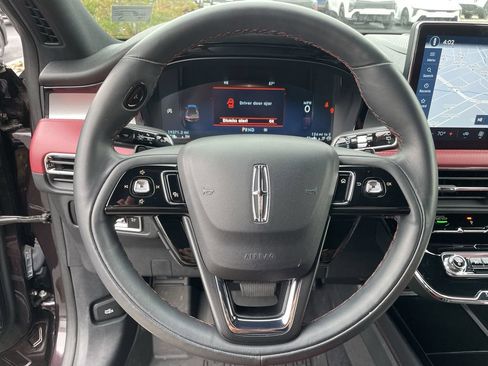 Used 2023 Lincoln Corsair Reserve AWD/4WD image 16
