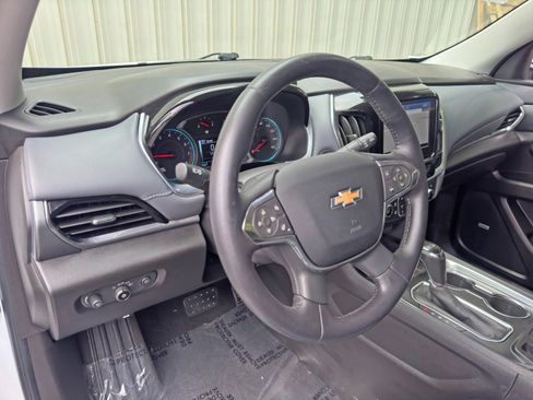 Used 2019 Chevrolet Traverse Premier AWD/4WD image 12