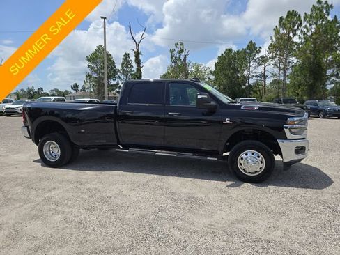 Certified 2025 RAM 3500 Tradesman AWD/4WD image 2