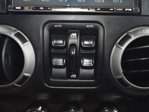 Used 2017 Jeep Wrangler Unlimited Sport w/ Quick Order Package 24S AWD/4WD image 23