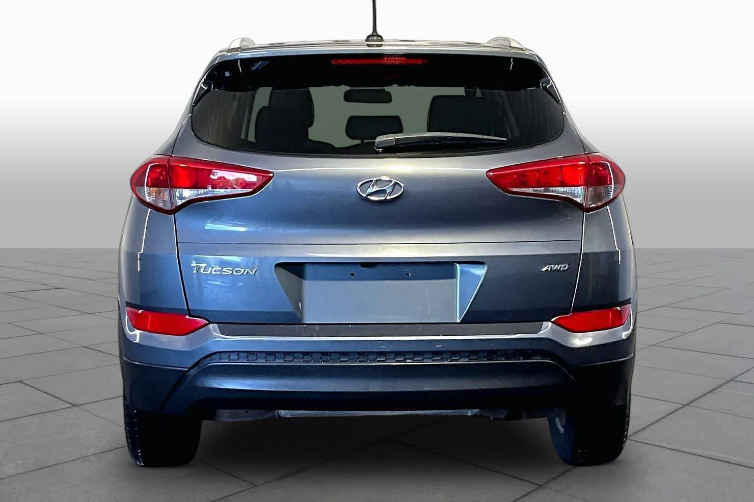 Used 2017 Hyundai Tucson SE w/ SE Popular Package 02 AWD/4WD image 5