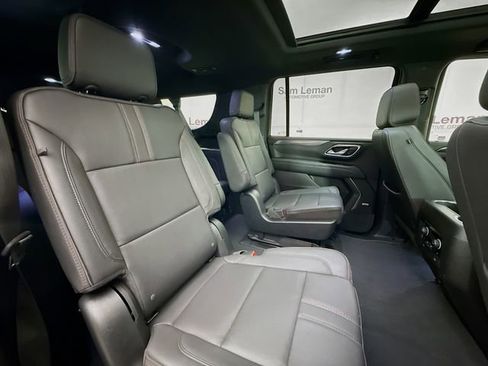 Used 2023 Chevrolet Suburban RST w/ Luxury Package image 33